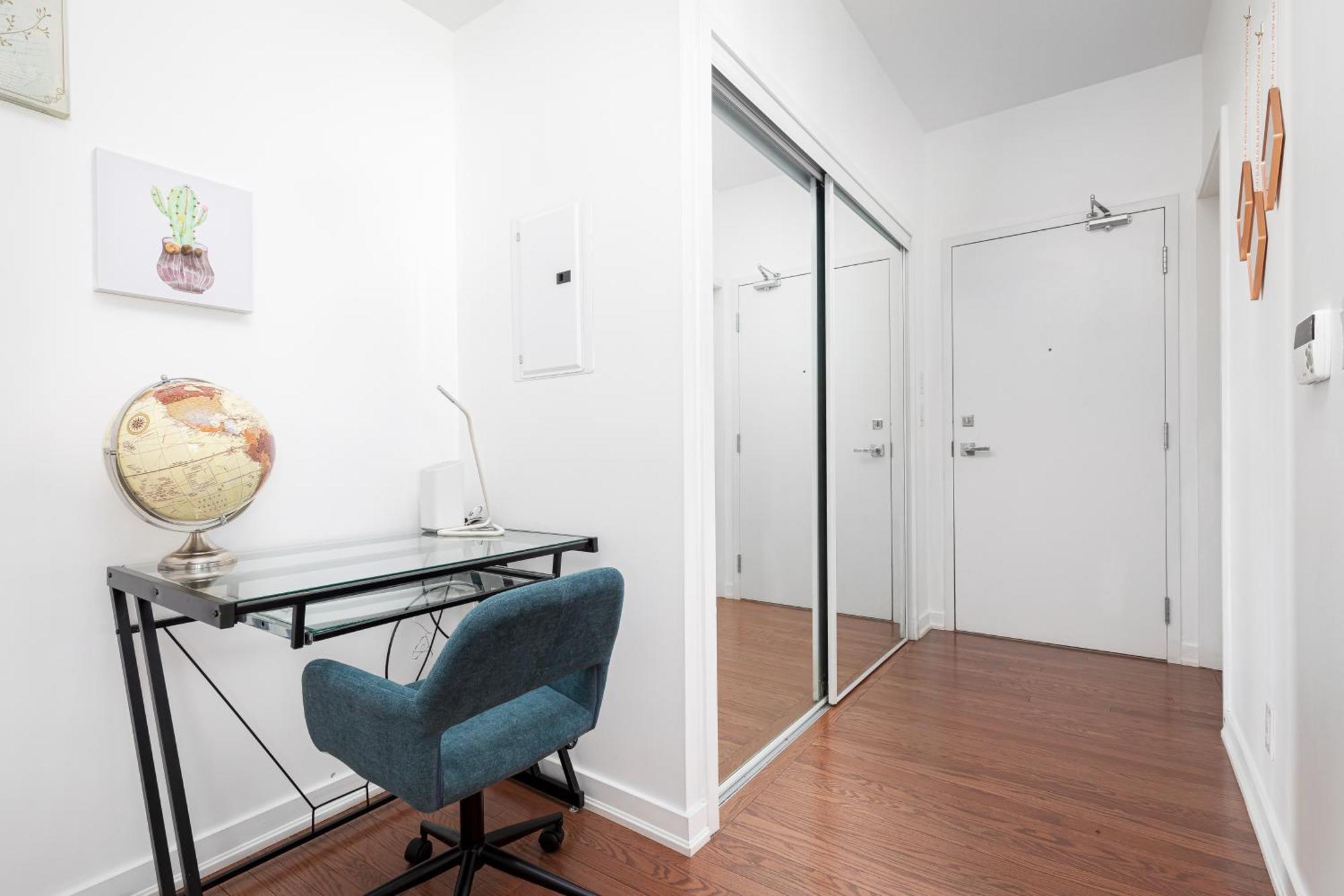 Downtown Toronto Condo Near Cn Tower, Scotiabank Arena, Rogers Centre, Union Station ภายนอก รูปภาพ