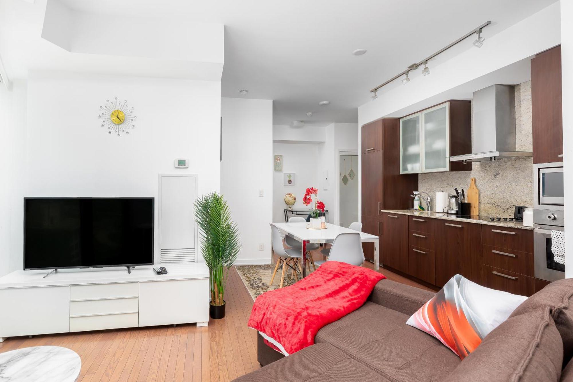 Downtown Toronto Condo Near Cn Tower, Scotiabank Arena, Rogers Centre, Union Station ภายนอก รูปภาพ